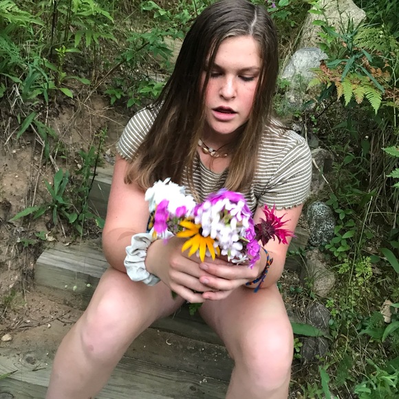 Opal Pousho - Poshmark Profile Picture of Opal Pousho (@opal__) on Poshmark