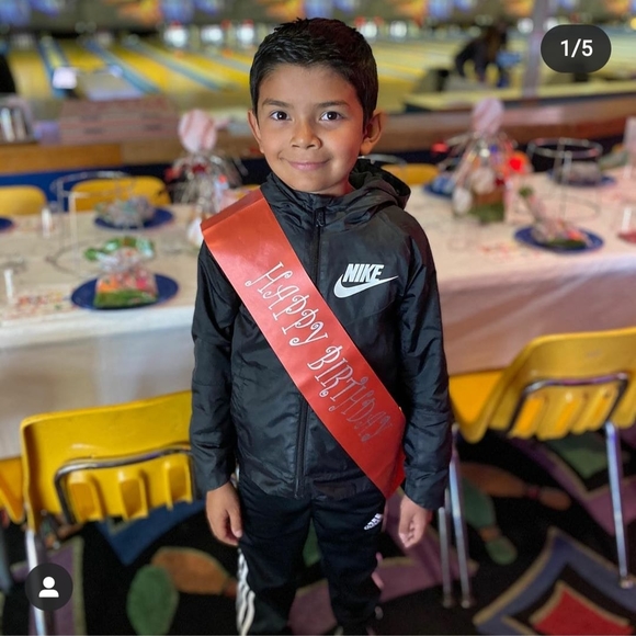 Profile Picture of Michael Servin (@michaelservi866) on Poshmark