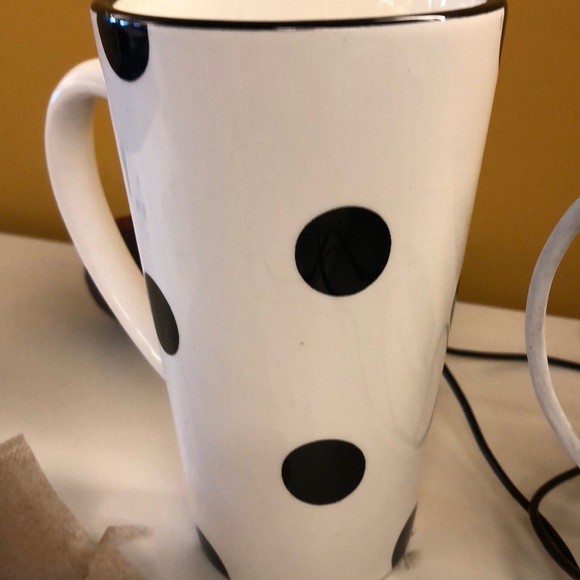 Profile Picture of Janice Thomas (@jthomas0126) on Poshmark