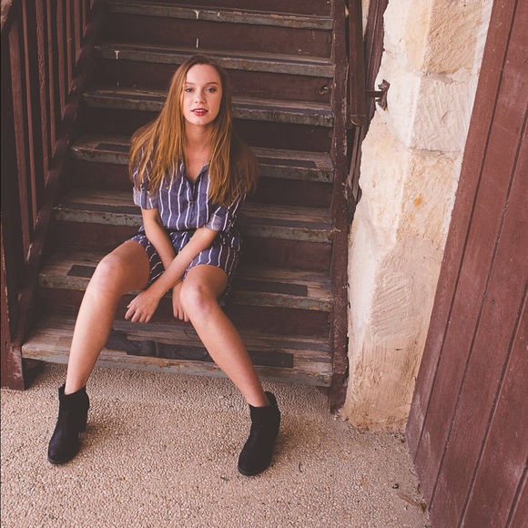 Profile Picture of Eden Arthofer (@edenbrooke) on Poshmark