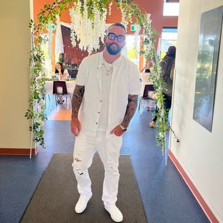 Qurban Naylor - Instagram Profile Picture of Qurban Naylor (@qurbannaylor) on Instagram