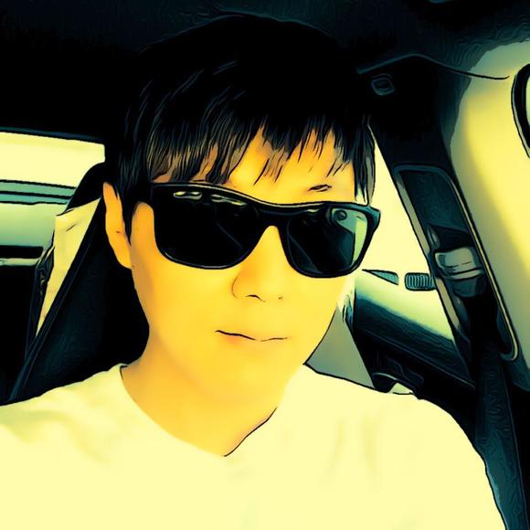 Profile Picture of Kevin Kang (@surfknag) on Poshmark