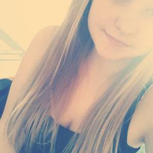 Profile Picture of Larissa Schmidt (@lari881998) on Twitter