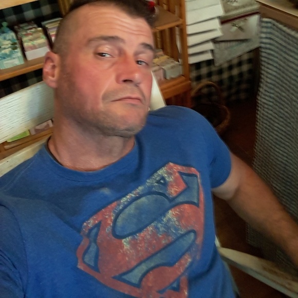 Profile Picture of Brian Mckenzie (@1968bgor) on Poshmark