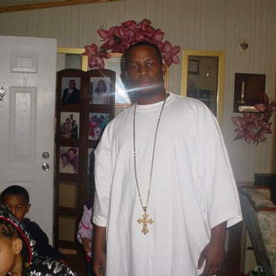 Profile Picture of James Wyatt Lipscomb (@IamNephew) on Twitter