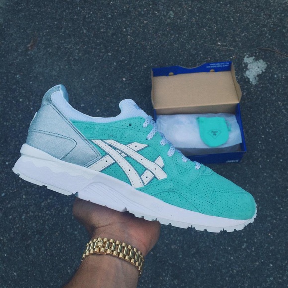 Profile Picture of Andy Lin (@alin24005) on Poshmark