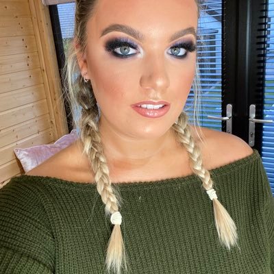Profile Picture of Hannah Craig (@banana_620) on Twitter