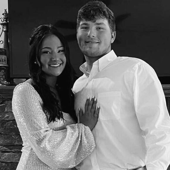 Profile Picture of Kennedy Coleman (@kennedycolem146) on Poshmark