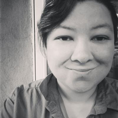 Profile Picture of Kara Louttit (@KaraDawnElle) on Twitter