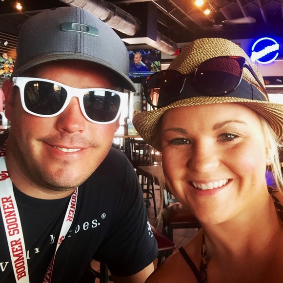 Profile Picture of Dusty Walters (@dustylee1012) on Poshmark