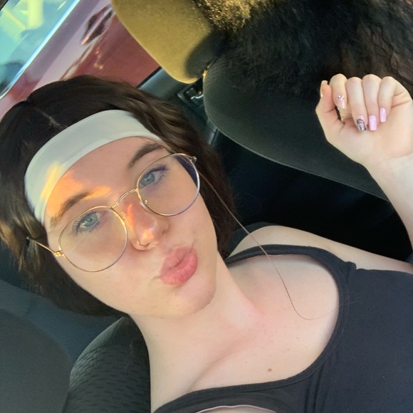 Profile Picture of Grace Sargeant (@grace_sargeant) on Poshmark