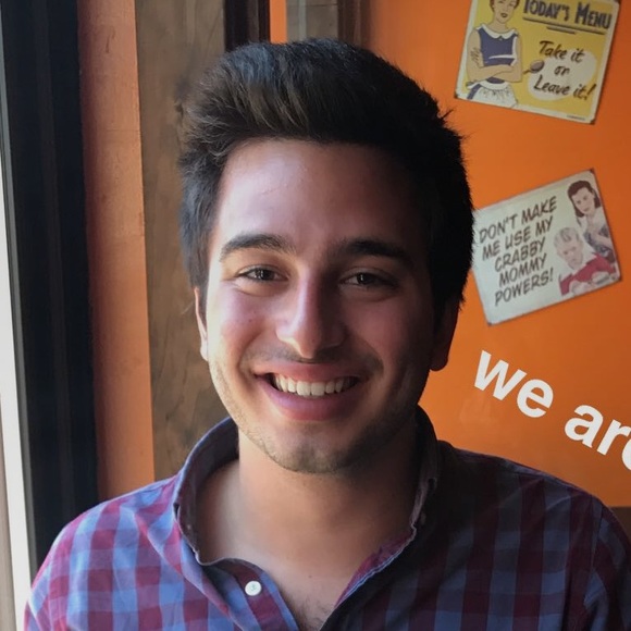 Profile Picture of Simon Williger (@swilliger) on Poshmark