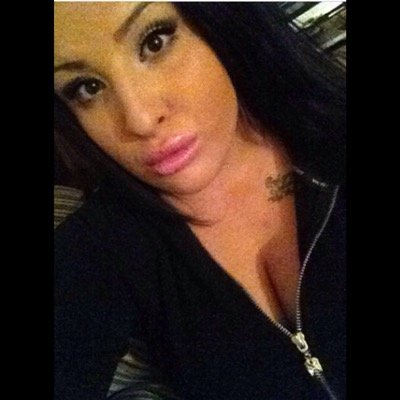 Profile Picture of Laura Kern (@__laurakern) on Twitter