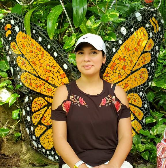 Profile Picture of Yeni Rodriguez (@yenirodrigue244) on Poshmark