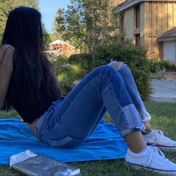 Profile Picture of Richa Kumar (@richakumar) on Poshmark