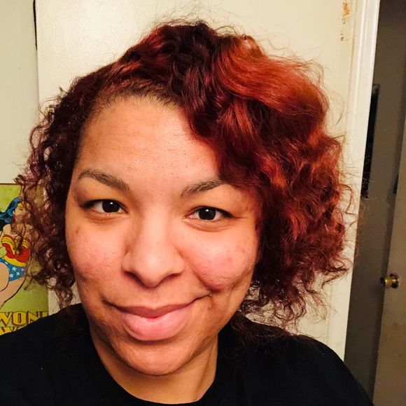 Profile Picture of Brandy Hayes (@bnahayes) on Poshmark