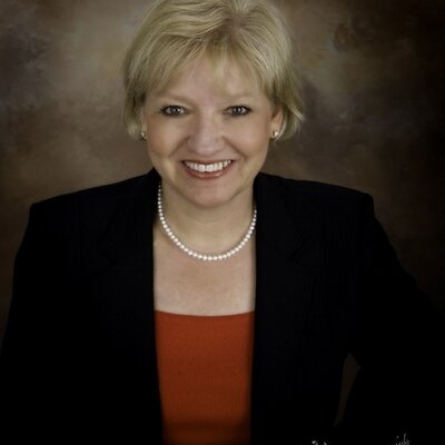 Profile Picture of Barbara Breen (@bbdaybreak) on Twitter