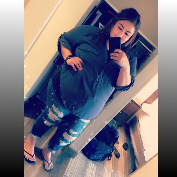 Profile Picture of Bianca Porras (@wickedg6) on Poshmark