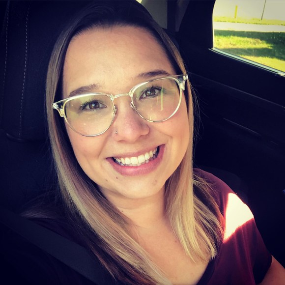 Profile Picture of Crystal Kohr (@crystalkohr) on Poshmark