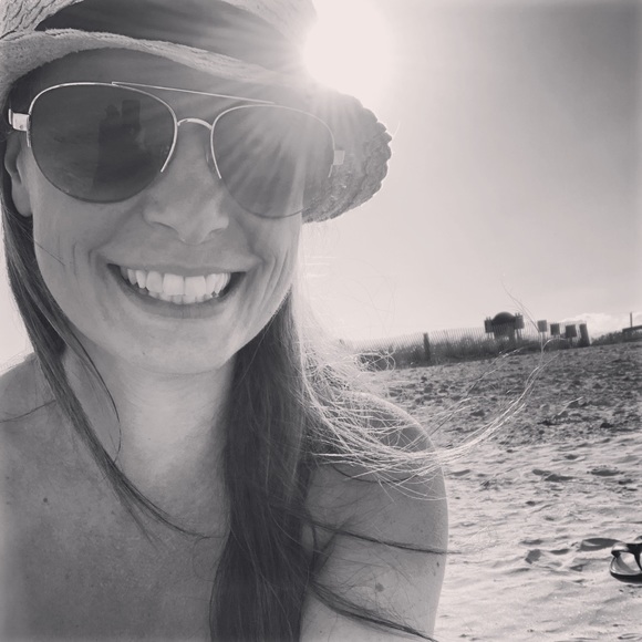 Profile Picture of Jennifer Guild (@jguildy) on Poshmark