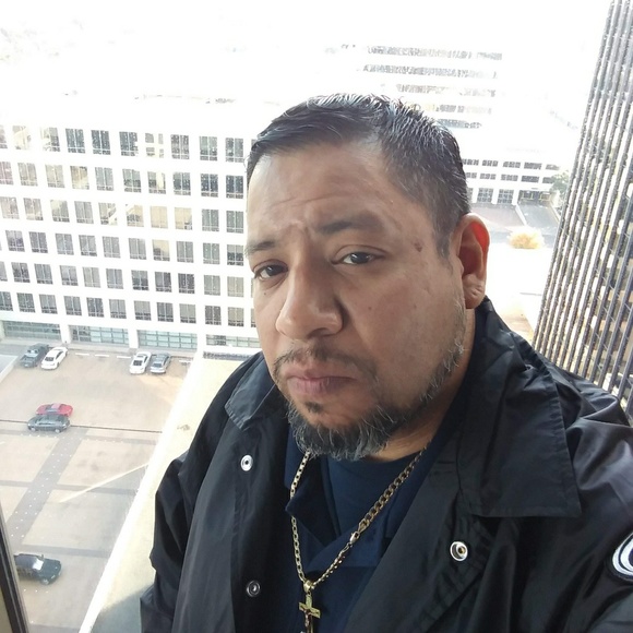 Profile Picture of Jason Rocha (@jaymro0329) on Poshmark