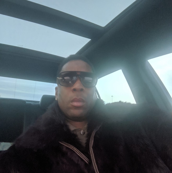 Profile Picture of Terrance Walls (@terrancewalls42) on Poshmark