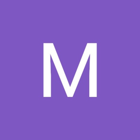 Profile Picture of Michael Kern (@michael11mak) on Poshmark