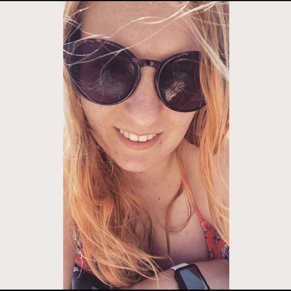 Profile Picture of Tara Shuttler (@itstaralynn11) on Poshmark