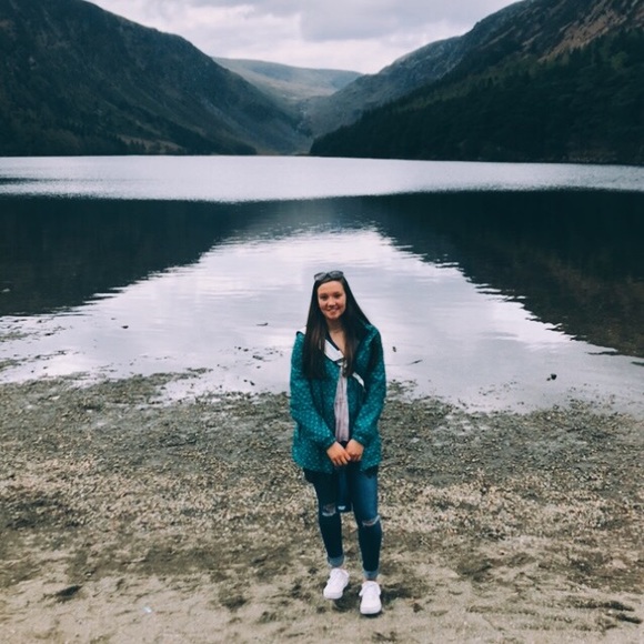 Profile Picture of Natalia Egnatuk (@natalia_egnatuk) on Poshmark