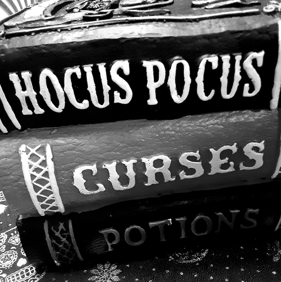 Profile Picture of Crystal Aggelis (@claggelis0830) on Poshmark