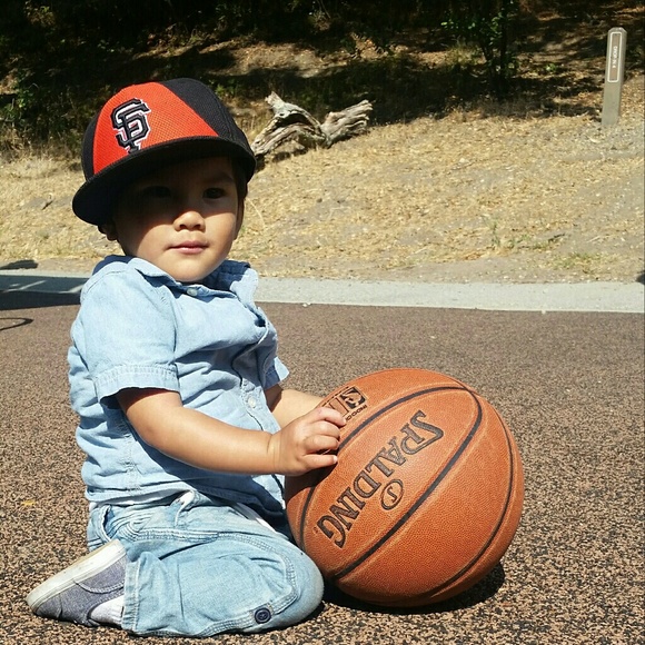 Profile Picture of Felix De vera (@ehseph) on Poshmark