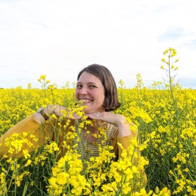 Profile Picture of Monique Methot (@prairiemonique) on Twitter