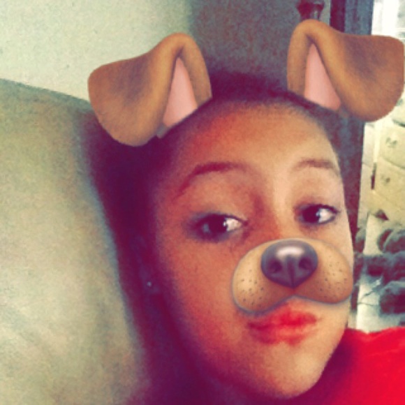 Profile Picture of Chloe Mitchell (@imaprincess101) on Poshmark