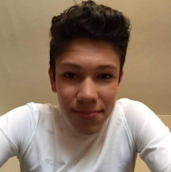 Profile Picture of Cristian Alvarez (@lalefleek) on Poshmark