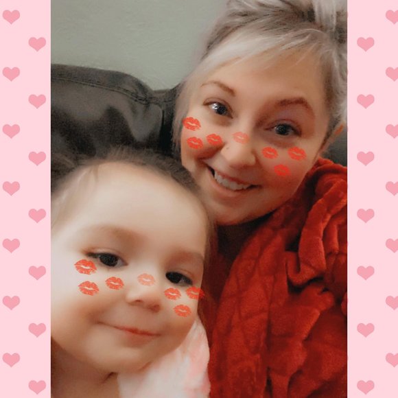 Profile Picture of Alison Beardmore (@ally08b) on Poshmark