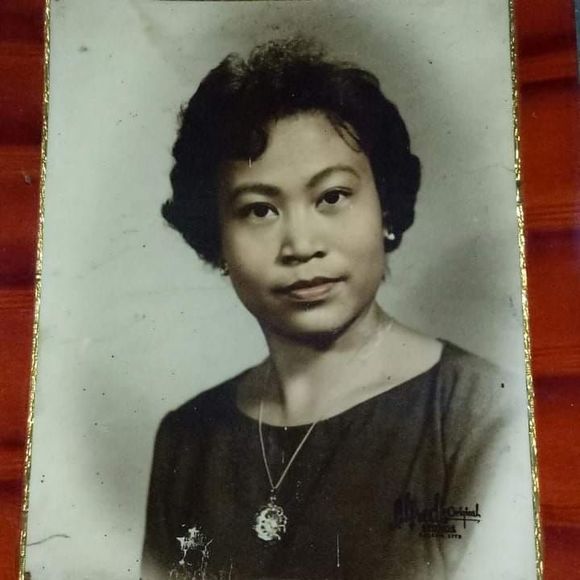 Profile Picture of Happy Kreeger (@marifekreeger) on Poshmark