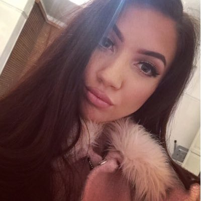 Profile Picture of Carly Marsh (@_carlymarsh) on Twitter