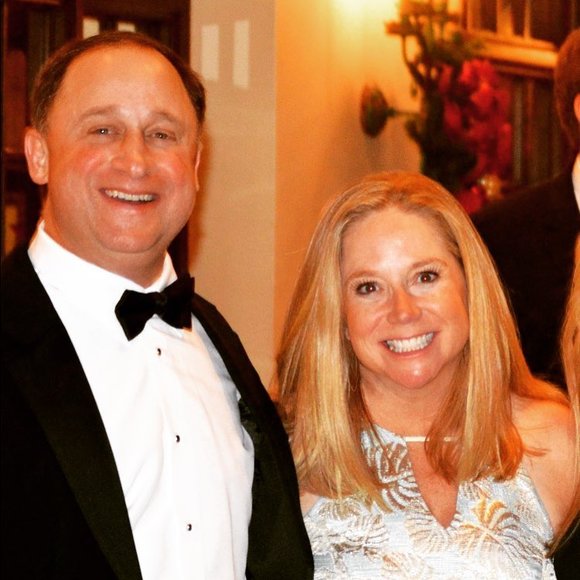 Profile Picture of Kim Battaile (@kim_battaile) on Poshmark