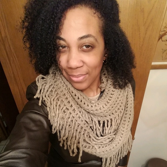 Profile Picture of Kimberly Daniel (@knd1908) on Poshmark