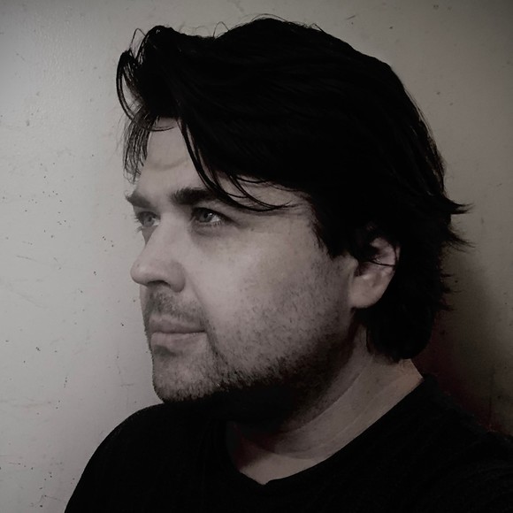 Profile Picture of Matt Hull (@matthull256) on Poshmark