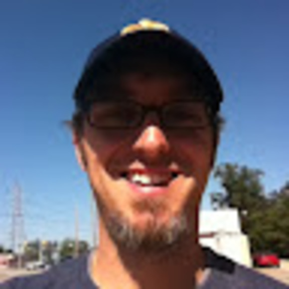 Profile Picture of Jason Rewald (@jasonrewald) on Poshmark