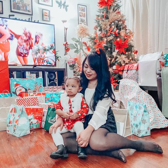 Profile Picture of Kate Kalalo (@kate_ezon_1712) on Poshmark