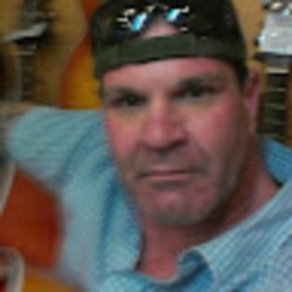 Profile Picture of Tim Heffernan (@tim_heffernan) on Poshmark