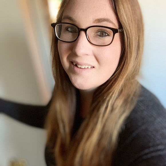 Profile Picture of Crystal Townsend (@redheadchristie) on Poshmark