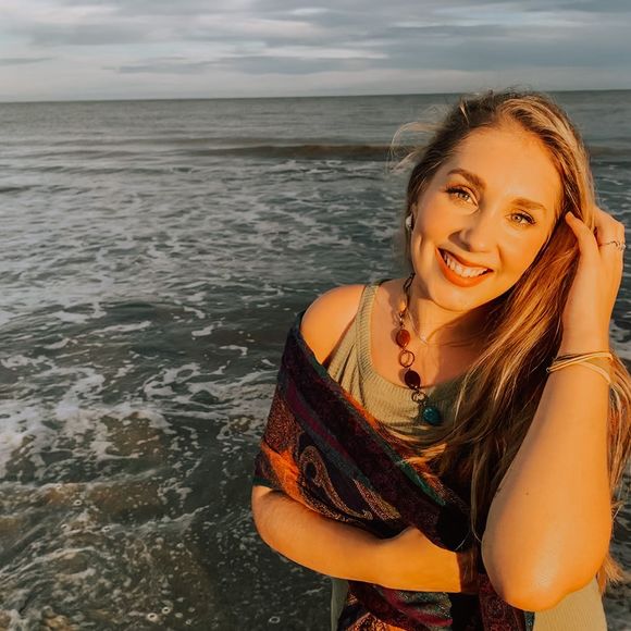 Profile Picture of Rachel Patterson (@rachelpatter308) on Poshmark