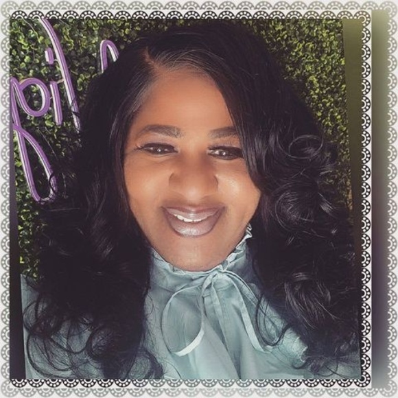 Profile Picture of Marsha Ware (@marshasware71) on Poshmark
