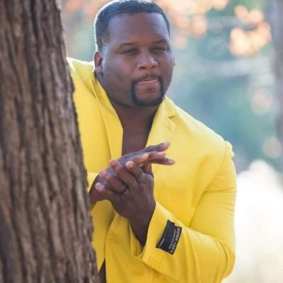 Profile Picture of Steve Chalk (@SteveChalk10) on Twitter