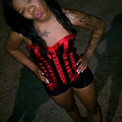 Profile Picture of Dayna Hardy (@Yella_N_Tatted) on Twitter