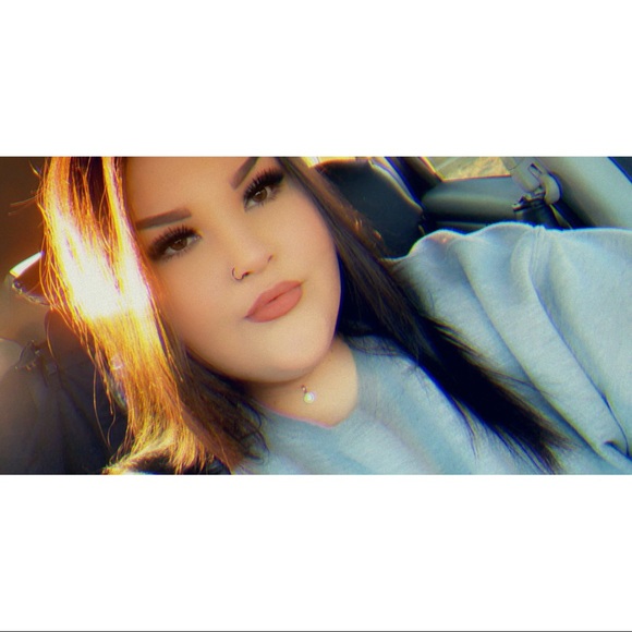 Profile Picture of Star Thomas (@starthomas29) on Poshmark