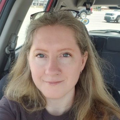 Profile Picture of White Working Class Leftist (@HeatherHindle) on Twitter